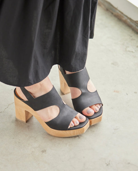 Vicky Clog Sandal Black Well Heeled