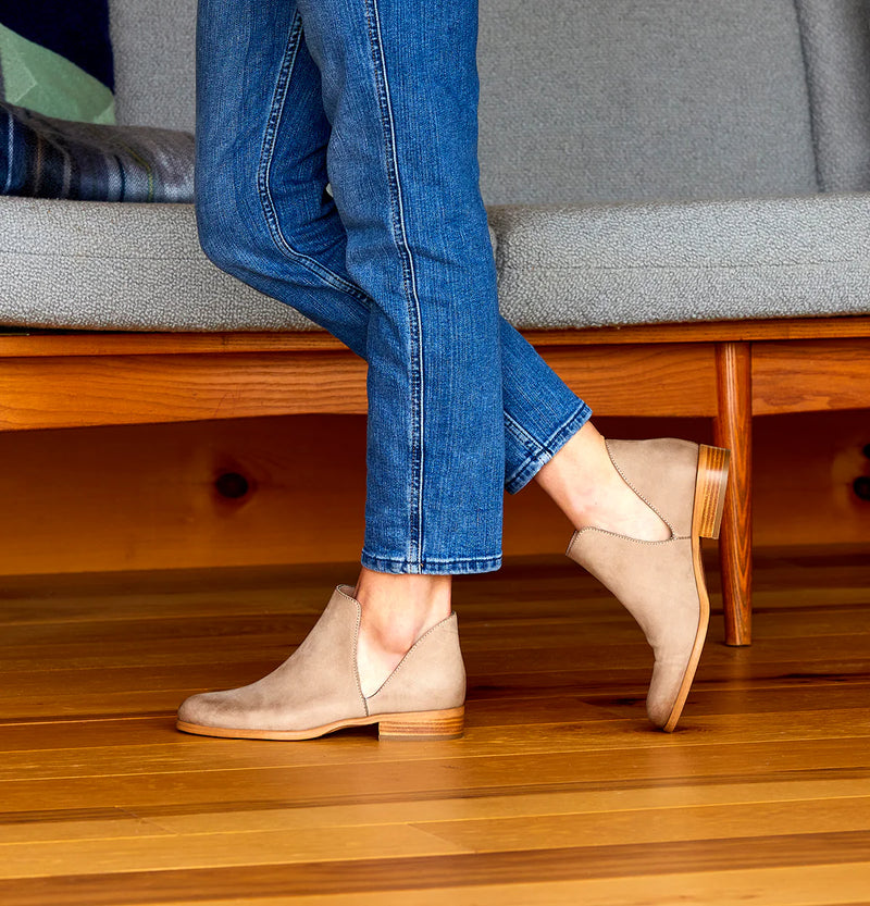 Burke Bootie | Taupe Nubuck