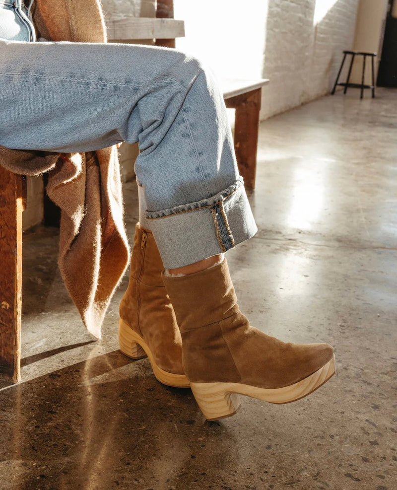 Odelette Shearling Lined Bootie | Tobacco