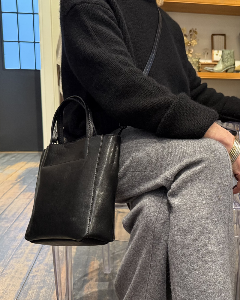 Small Front Pocket Tote | Black Italia