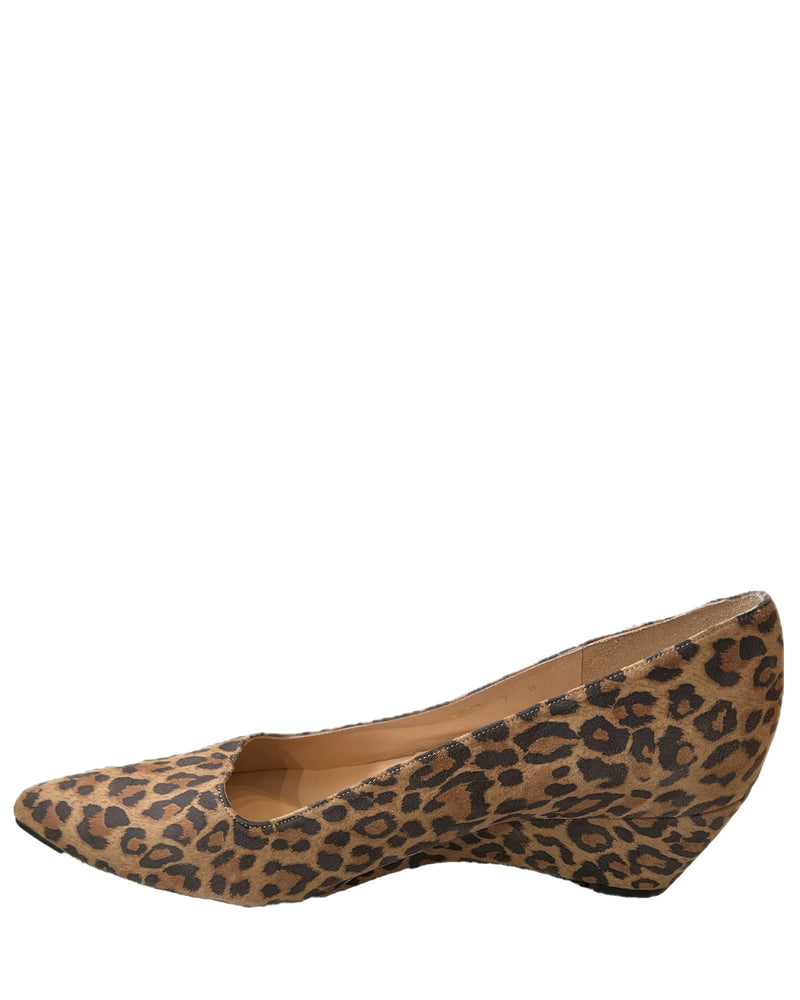 Clap Pointed Toe Wedge | Leopard