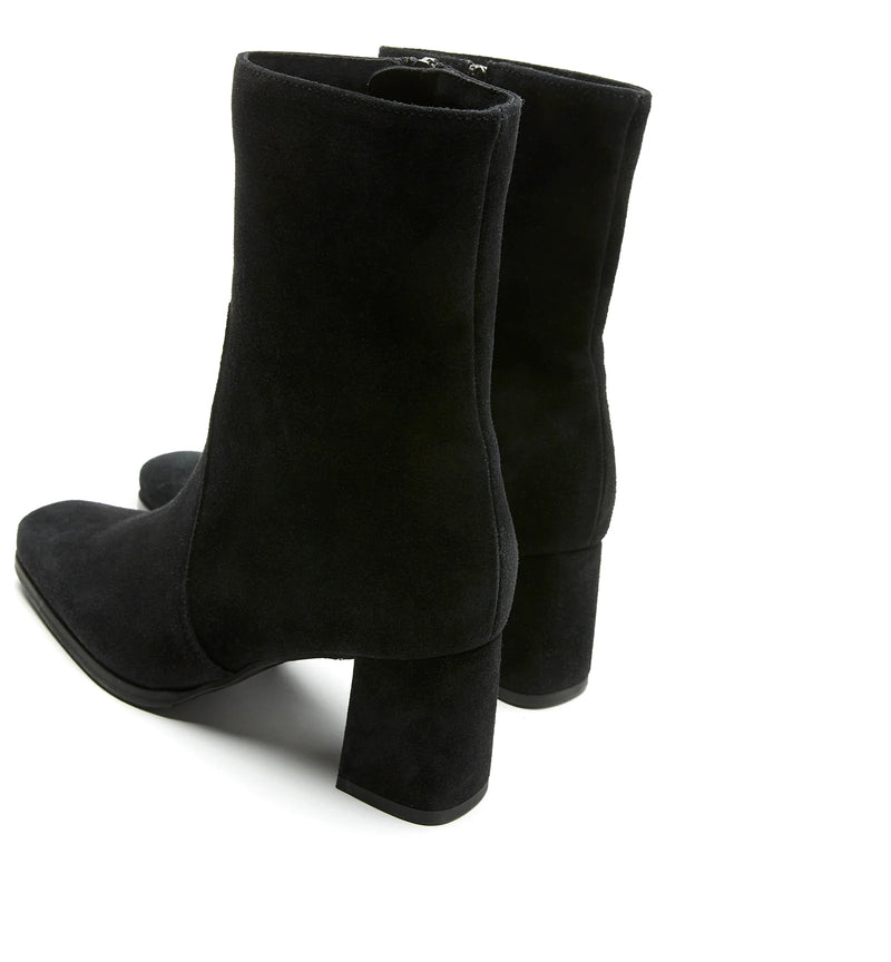 Faye Snip Toe Bootie | Black