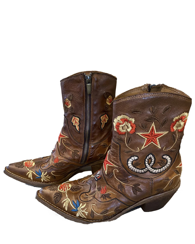 Johnetta Embroidered Boot | Sughero